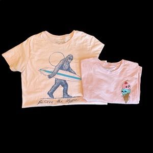 Riot Society Pink Graphic T-shirt Bundle size M